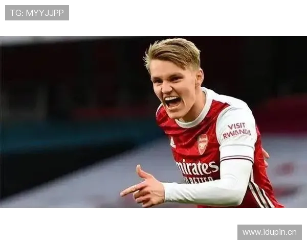 厄德高作为核心中场的比赛影响力与统治力解析